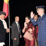 वेंकैया को सैन्य हवाईअड्डे पर विदाई
