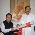 सिक्किम के मुख्यमंत्री नायडू से मिले