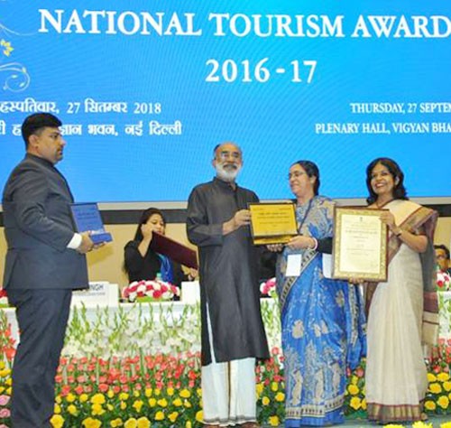 awards to indore and ahmedabad airports