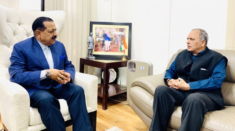 minister of state dr. jitendra singh and chief information commissioner