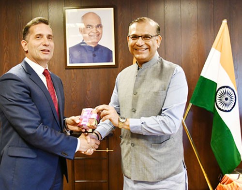 tourism minister of western australia and jayant sinha