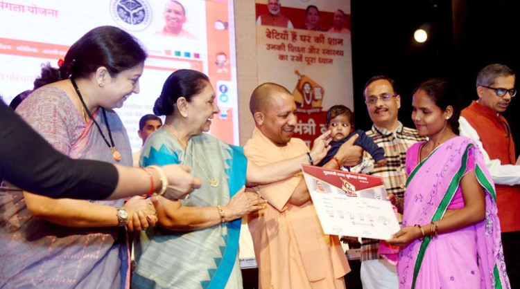 governor and chief minister congratulate girls