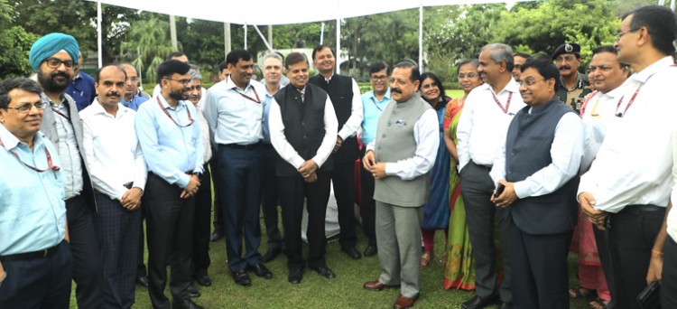 dr jitendra singh lunch meeting with j&k cadre ias ips ifos