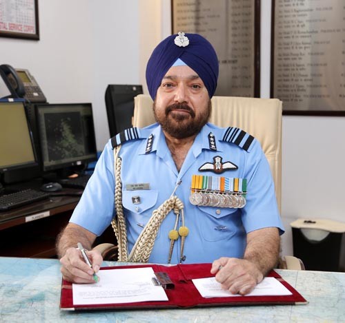 air marshal harjit singh arora taking charge as the vice chief of air staff