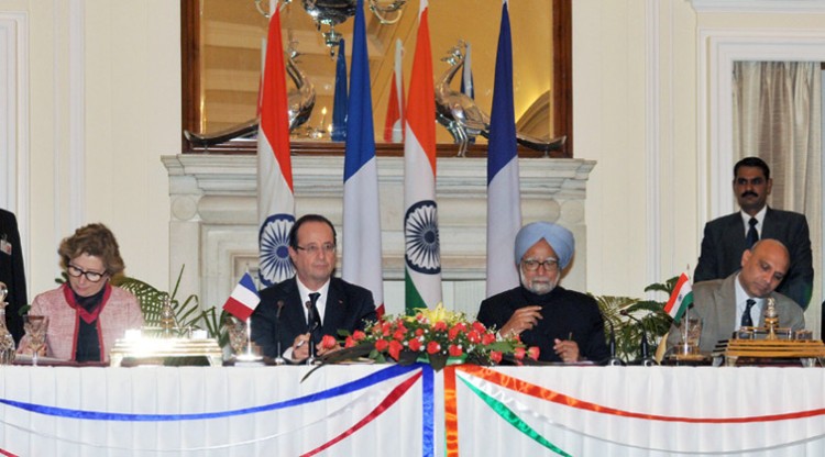 dr manmohan singh and the president of the republic of france, francois hollande