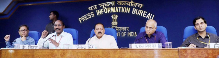 minister of state dr. jitendra singh and president of isro  press