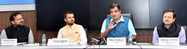 nitin gadkari addressing at the release of the ease of moving index-india report