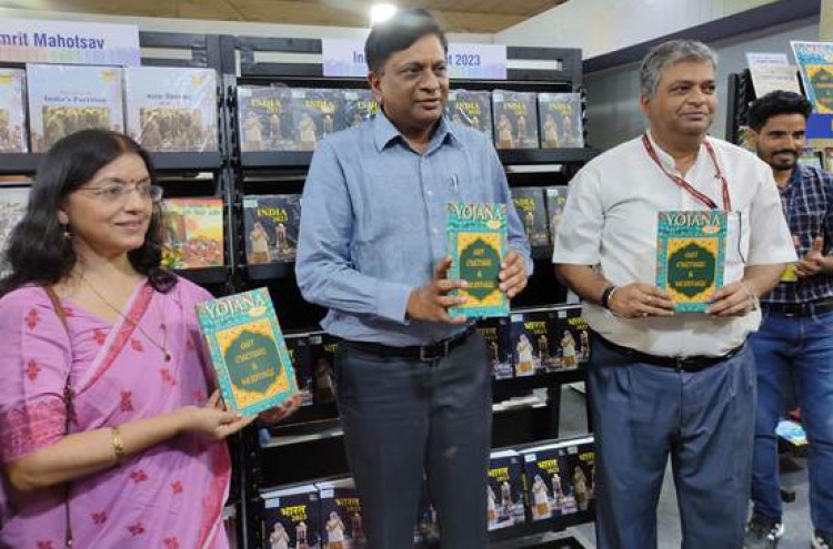 'yojana classics' launched at delhi book fair