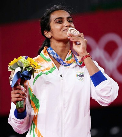 pv sindhu won bronze medal in tokyo olympics