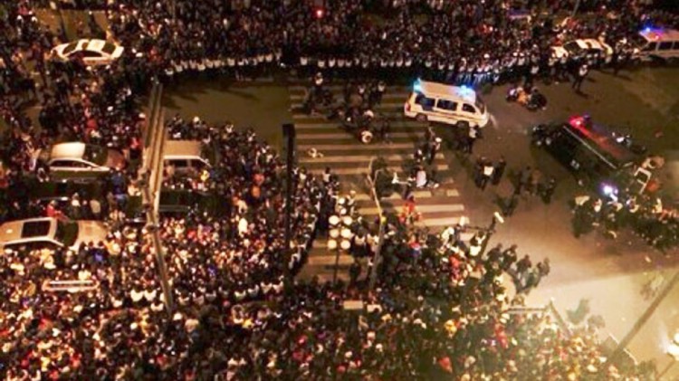 stampede in bund tourism in china