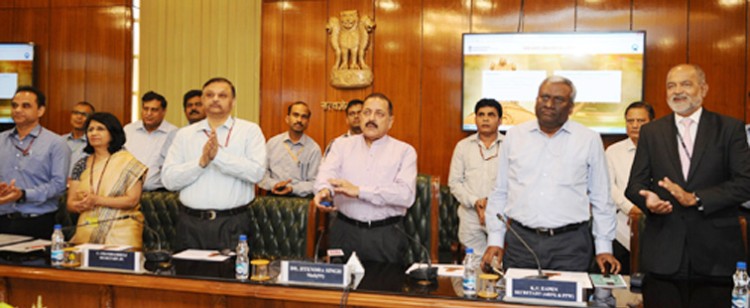 dr. jitendra singh launching an online dashboard