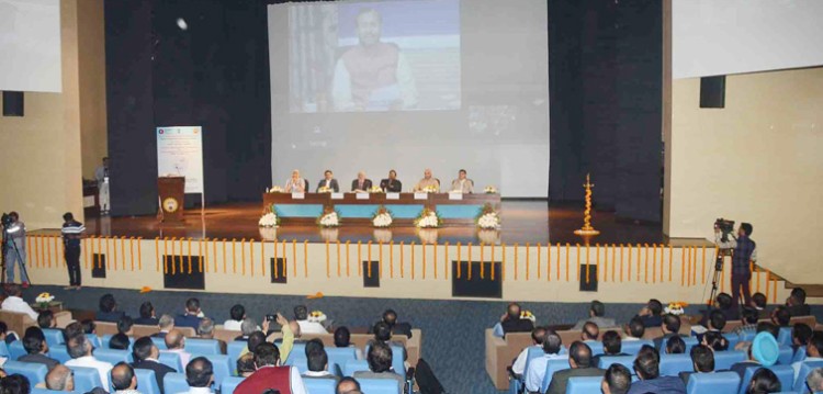 prakash javadekar launched the 'institution's innovation council ' program