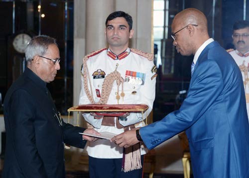 pranab mukherjee and france kosinyane morule