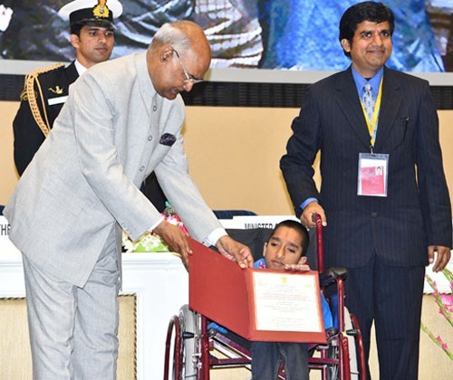 national award given for empowerment of the people of divyanjon