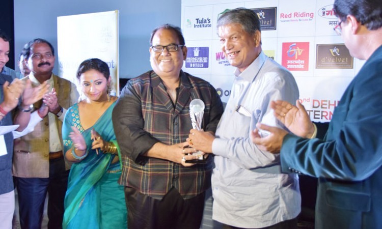 cm harish rawat, actor satish kaushik honored