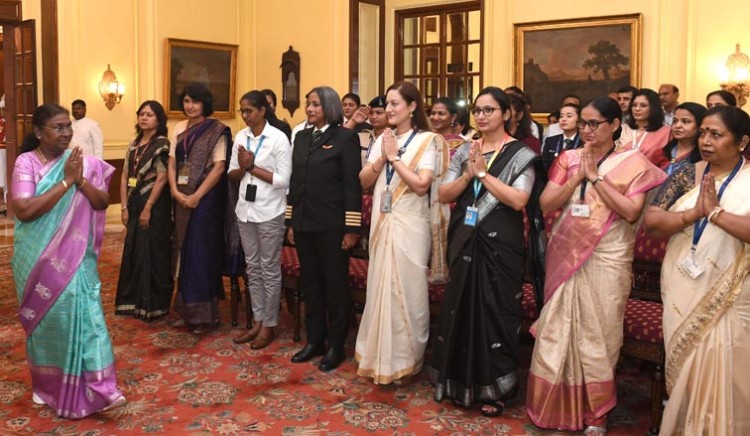 women achievers meets president