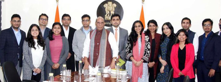 rajnath singh with the indian students of harvard business school and harvard kennedy school