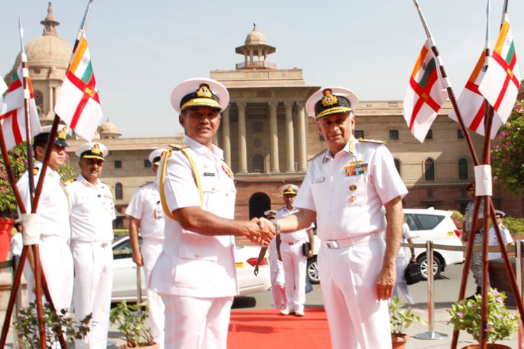 sri lankan navy commander and indian navy chief