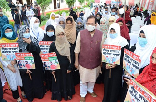 mukhtar abbas naqvi launching the