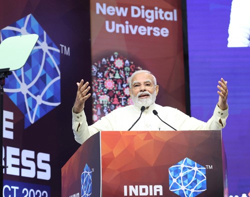 pm launch of 5g services