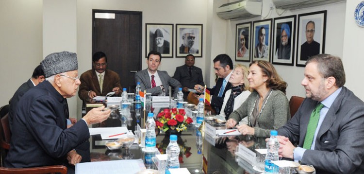 union minister dr. farooq abdullah, in meeting with delegation of spanish ministry in new delhi 