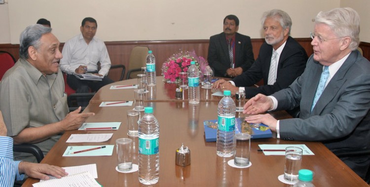 vijay bahuguna and president of iceland olafur ragnar grimsson