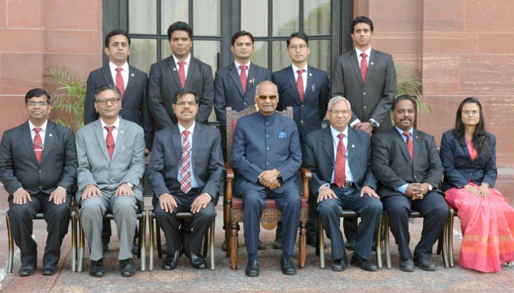 indian posts and corporate trainees meet the president