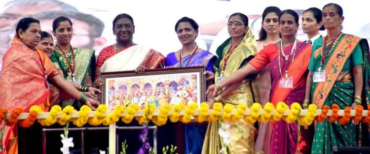 president draupadi murmu encouraged women cooperative groups