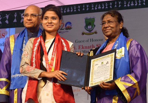 president draupadi murmu at the convocation of gondwana university