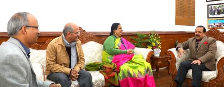 jnu vice chancellor shantishree dhulipudi pandit met the minister of state