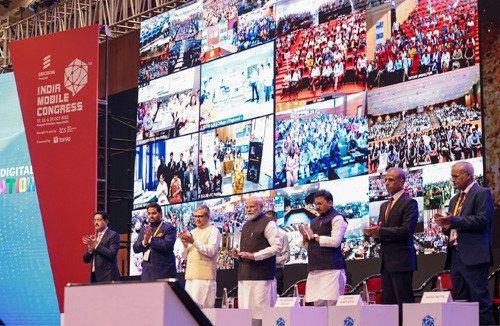 7th india mobile congress held at bharat mandapam in delhi