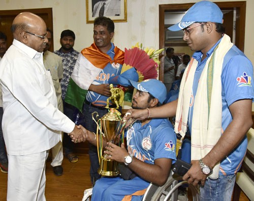 'indian wheelchair cricket team' meeting thaawar chand gehlot