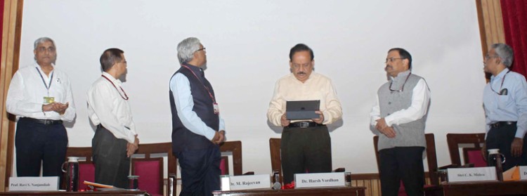 inauguration of emergency system warning system about air pollution in delhi