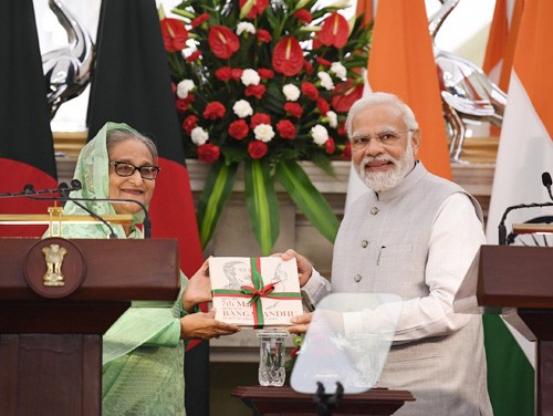 pm of bangladesh sheikh hasina and narendra modi