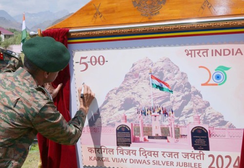 commemorative postage stamp on kargil vijay