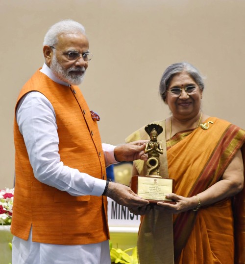 prime minister gave yoga award