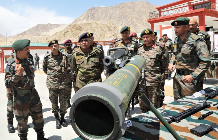 army chief saw military preparations in ladakh