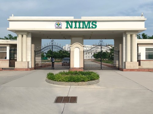 noida international institute of medical sciences