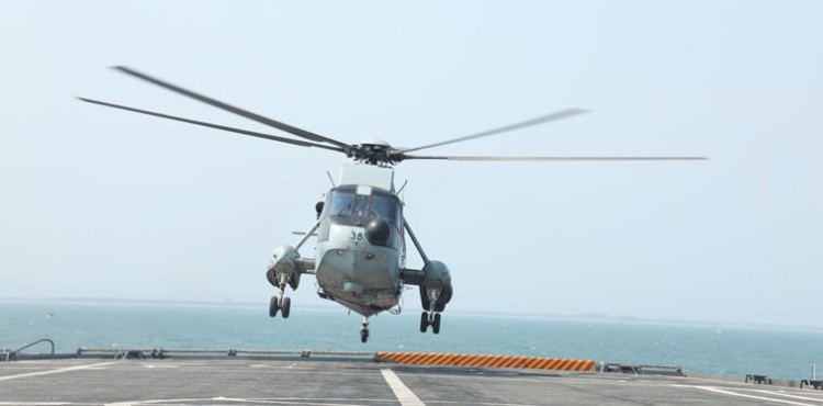 grand farewell to uh-3h helicopter!