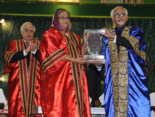 त्रिपुरा विश्‍वविद्यालय में दीक्षांत समारोह/tripura university convocation