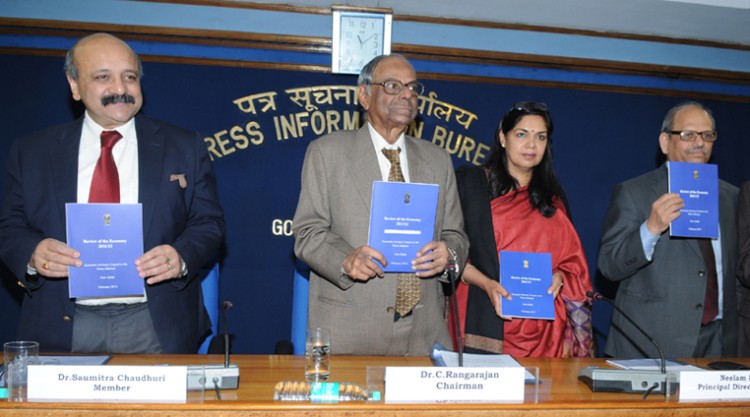 डॉ. सी. रंगराजन रिपोर्ट जारी की/dr. c. rangarajan releasing the report