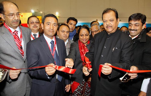 बर्लि‍न में पयर्टन मेले में भारतीय मंडप का उद्घाटन/the opening of the pavilion in berlin tourism fair 