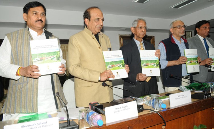 रेल के आधुनिकीकरण पर विशेषज्ञ समूह की रिपोर्ट/report of the expert group on the modernization of railway